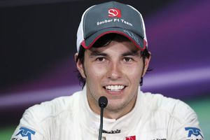 Sergio Pérez reafirma dedicatoria a su perrita Frida