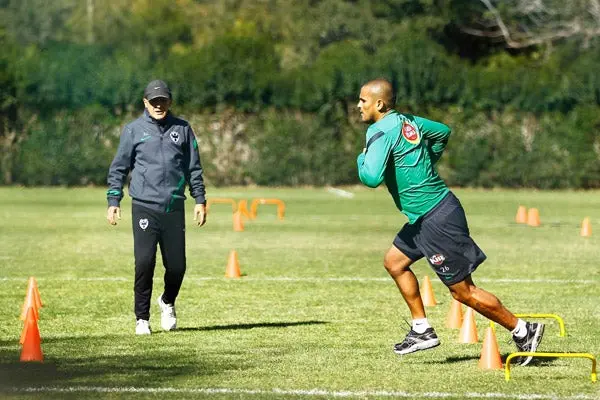 La misma historia con Suazo