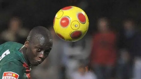 Sevilla anuncia el fichaje de Babá