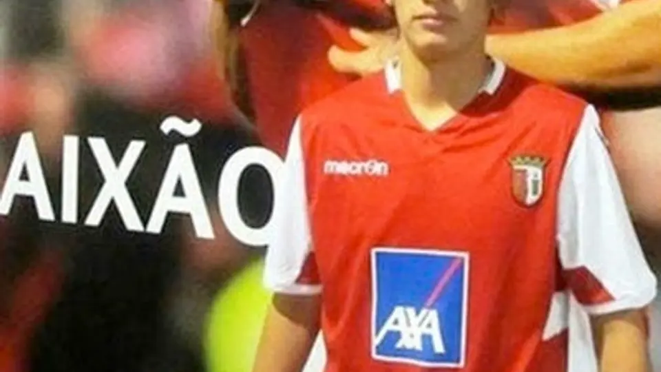 Edson Rivera fue convocado para enfrentar al Beira Mar