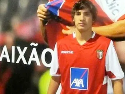 Edson Rivera fue convocado para enfrentar al Beira Mar