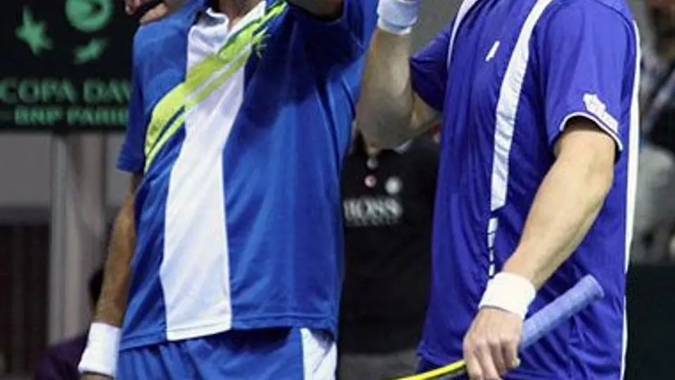 Suecia se mantiene con vida en Copa Davis