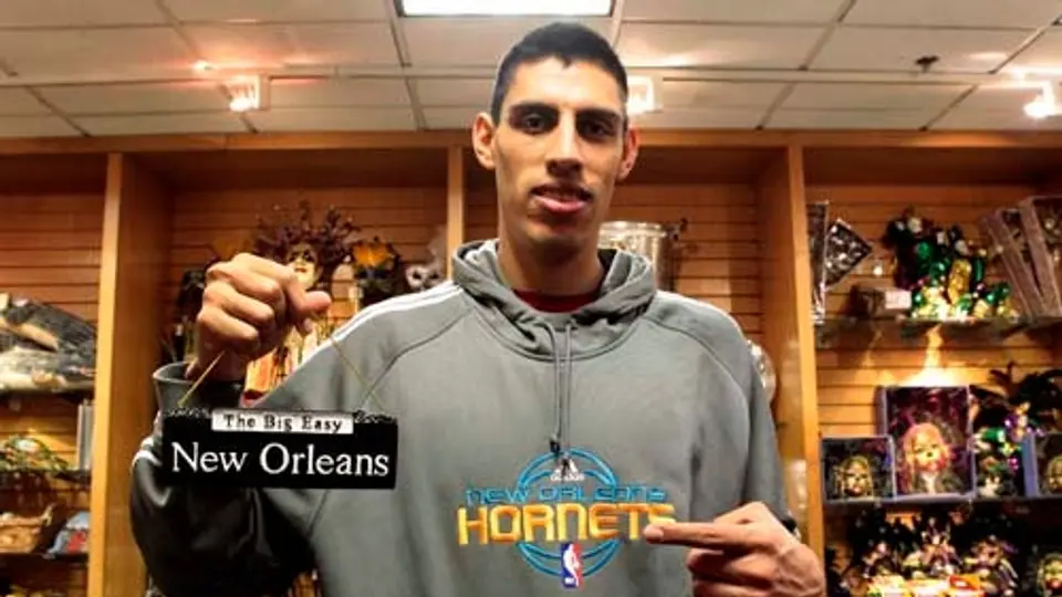 Ayón marca por primera vez en la NBA