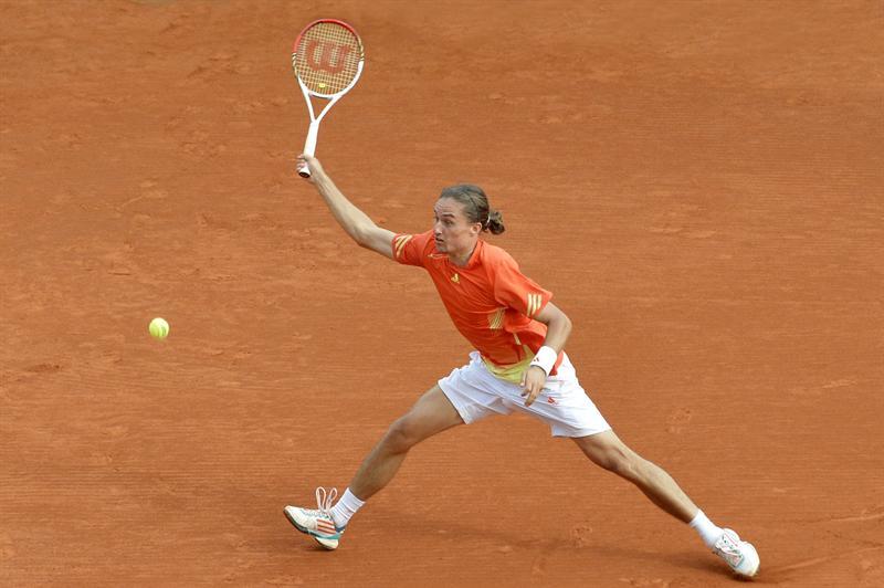 Dolgopolov cayó por 2-6, 6-1 y 6-4. FOTO: EFE