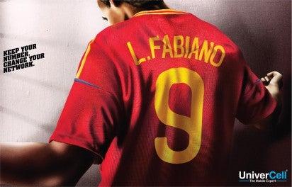 Luis Fabiano aparece con su '9', pero portando los colores de España. FOTO: UNIVERCELL