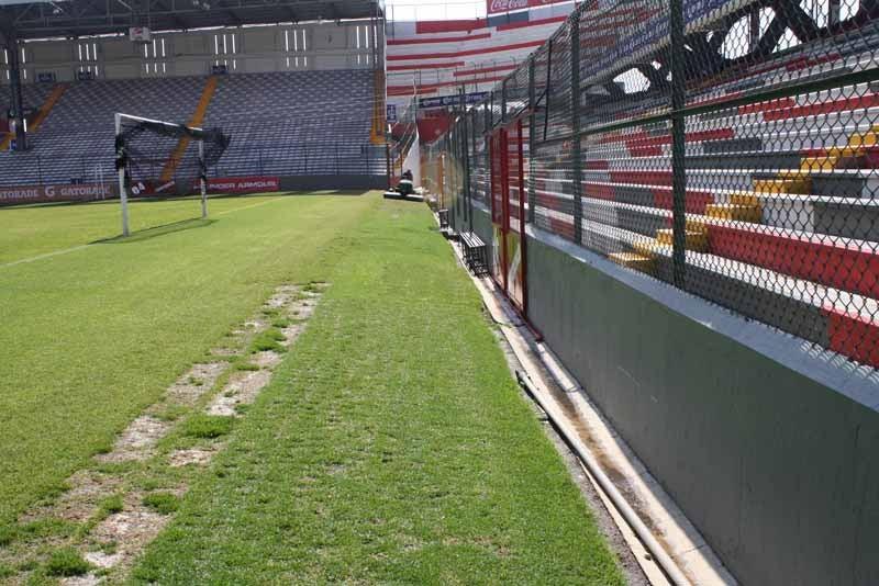 Al no poder retirar las mallas, la directiva acató otras disposiciones de seguridad. FOTO: ALEJANDRO FLORES