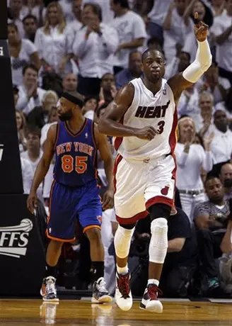 Heat toma ventaja de dos juegos sobre Knicks