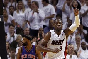 Heat toma ventaja de dos juegos sobre Knicks