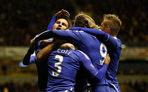 Los 'Blues' festejan su reencuentro con el triunfo.  FOTO: AP