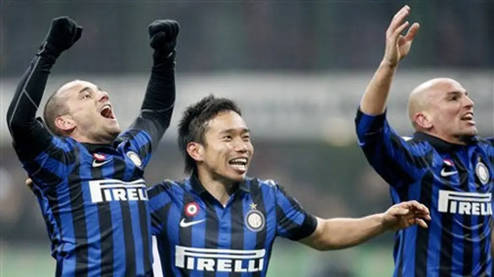 Milan cae ante el Inter y pierde la punta en la Serie A