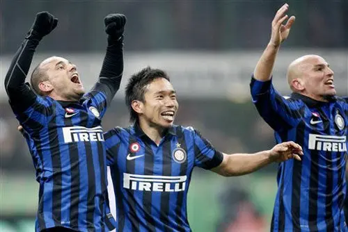 Milan cae ante el Inter y pierde la punta en la Serie A