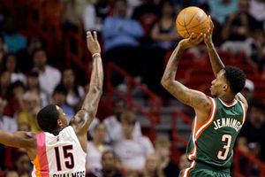 Milwaukee se impone 91-82 al Heat