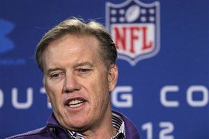 Peyton se reunirá con Broncos este viernes