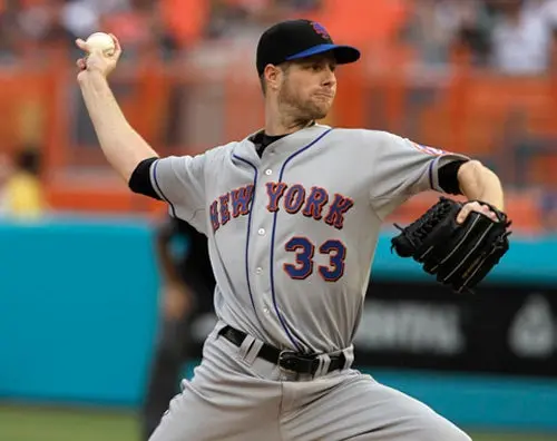 Boston contrata a John Maine