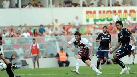 Lanús es líder del futbol argentino con puntuación perfecta