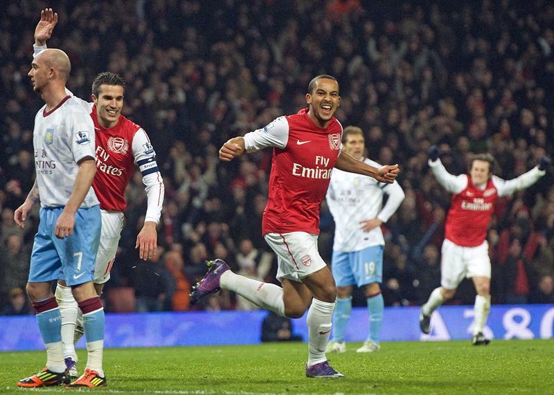 Arsenal consigue una espectacular remontada y eliminó con 3-2 al Aston Villa de la FA CUP. FOTO: EFE