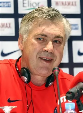 Ancelotti prefiere a Kaká sobre Beckham para el PSG