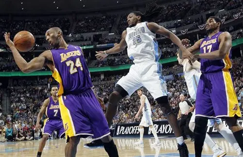 Lakers, a un juego de avanzar