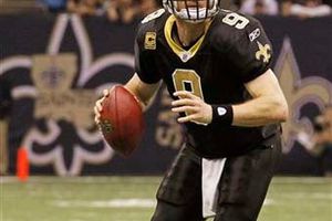 Nueva Orleáns aplasta 45-28 a Leones