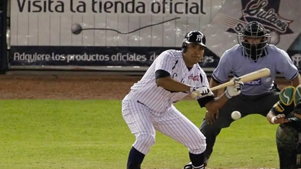 Sultanes continúa invicto en la temporada 2012