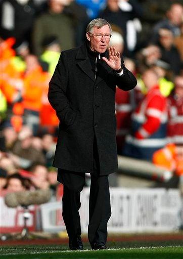 Ferguson trató de ordenar al equipo. FOTO: AP