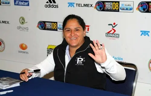 Soraya comparte experiencias olímpicas en en Toluca