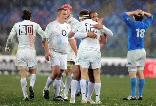 Inglaterra doblegó a Italia en el Olímpico de Roma