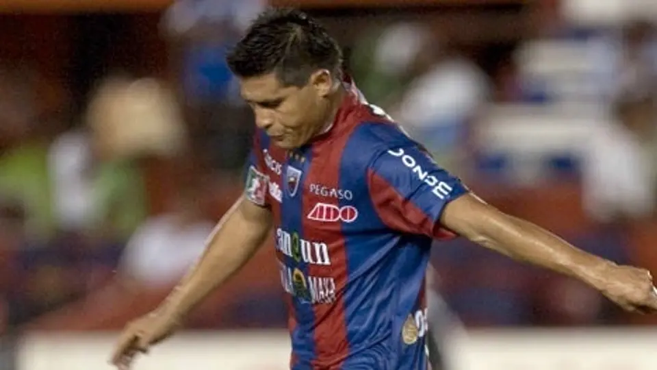 Atlante entrena en campo artificial de cara a su duelo ante Chivas