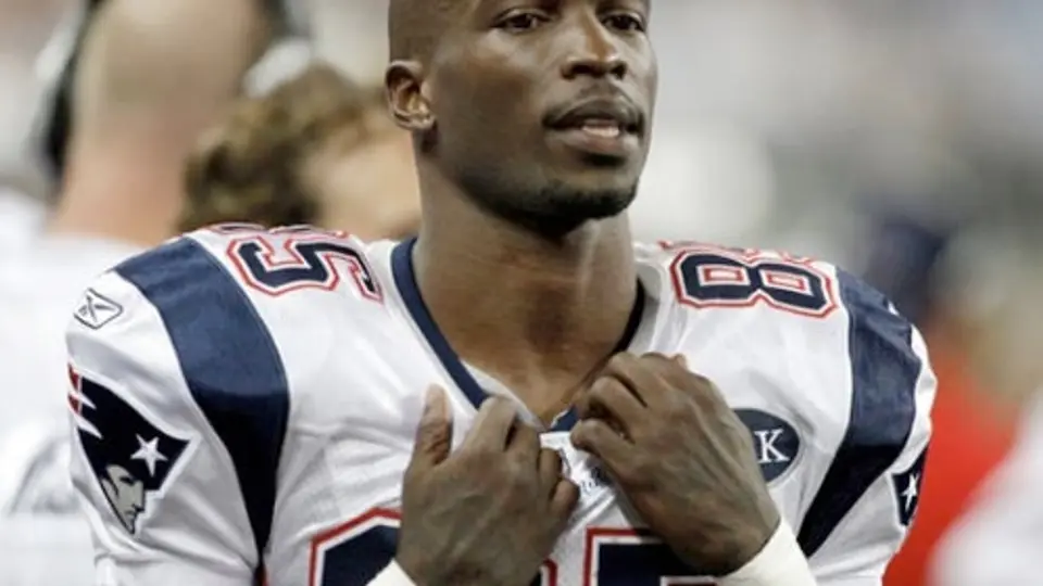 Ochocinco podría estar ausente contra los Cuervos