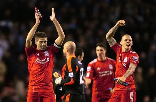 Liverpool echa al City y avanza a la Final de Carling Cup