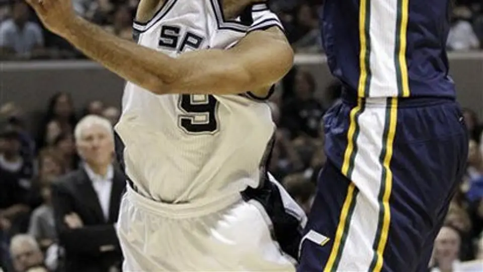 Parker brilla en el triunfo de Spurs sobre Jazz