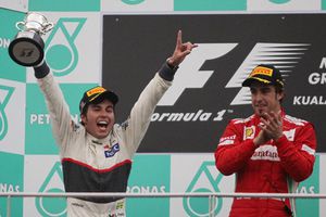Checo consigue el segundo lugar en Malasia