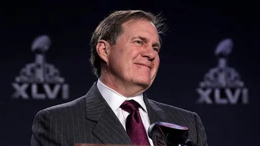 Belichick minimiza 'floja' actuación de Brady ante Cuervos
