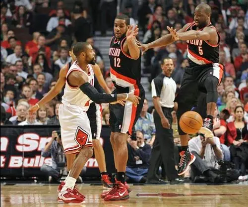 Portland doblega a Bulls en un cerrado duelo