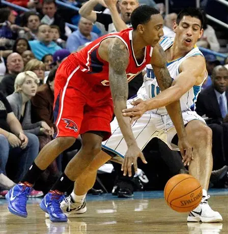 Ayón jugó 25 minutos en la caída de Hornets 72-94 ante Atlanta