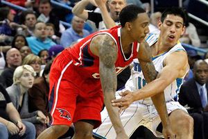 Ayón jugó 25 minutos en la caída de Hornets 72-94 ante Atlanta