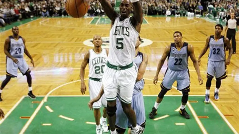 Celtics se llevan el triunfo 98-80 ante Grizzlies