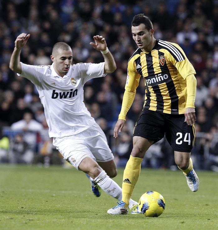 Benzema tuvo un partido de sacrificio. FOTO: EFE