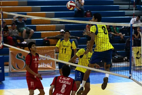 En el Voleibol, Tigres arranca con triunfo