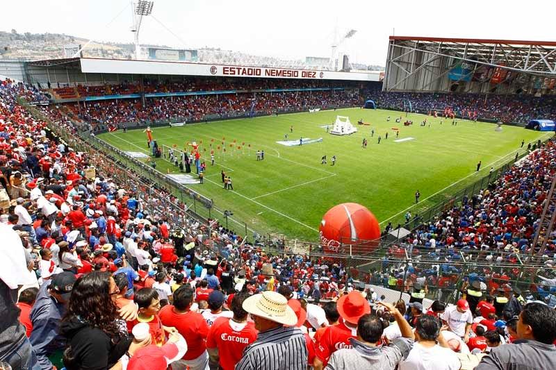 El Nemesio Díez presenció la caída del Toluca. FOTO: ÓSCAR RAMÍREZ