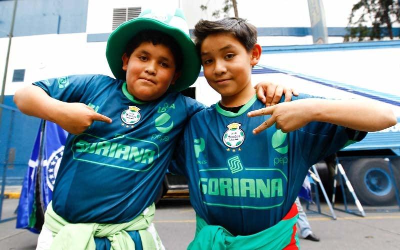 La afición de Santos los visita en el Azul, donde vencieron a la Máquina por la mínima. FOTO: ÓSCAR RAMÍREZ