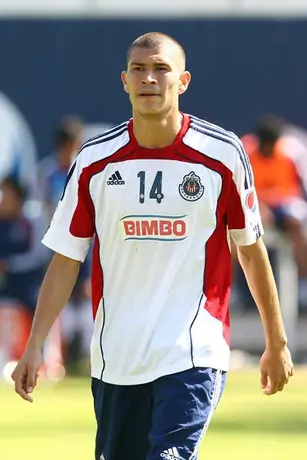 Quirarte prepara cambios en Chivas ante Jaguares