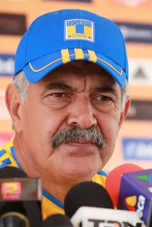 No somos artistas para dar espectáculo: Tuca