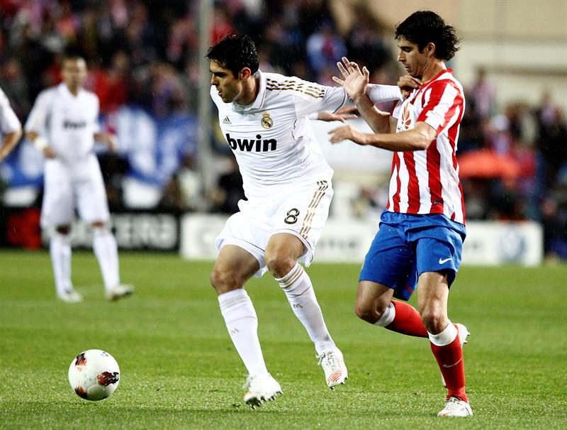 El cuadro merengue mantiene la ventaja sobre el Barcelona. FOTO:EFE