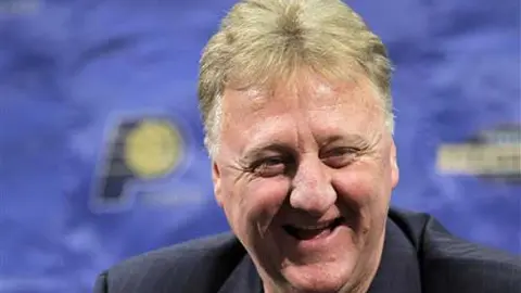 Larry Bird es elegido dirigente del año en la NBA
