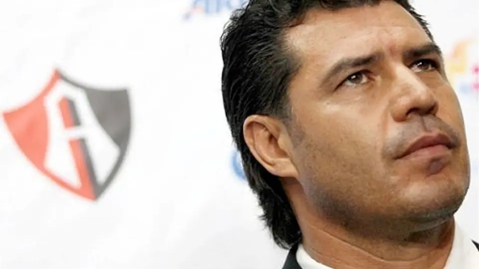 Pájara Chávez espera que levanten castigo a Lucas Ayala