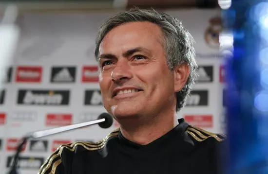 Mourinho felicita a Guardiola: "es un premio merecido"