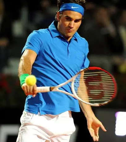 Federer vence y se medirá a Nole en Semifinales de Roma