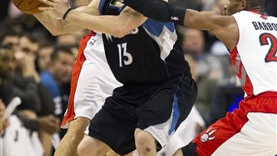 Bargnani guía a Toronto al triunfo 97-87 sobre Minnesota