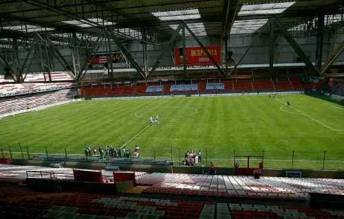 El estadio Nemesio Díez sí mantendrá las mallas en tribunas